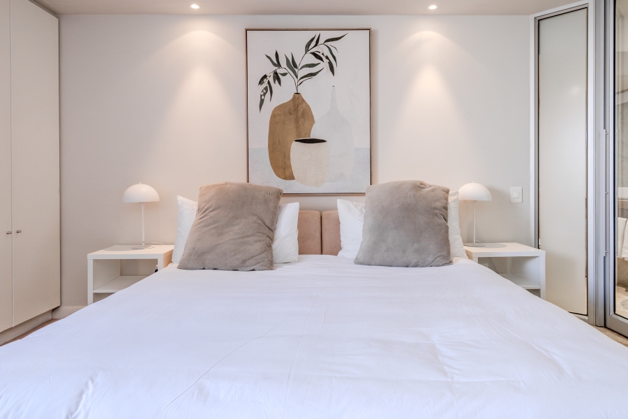 8 Bedroom Property for Sale in Camps Bay Western Cape